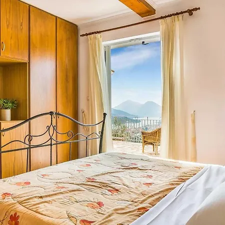 Adriani Vilă Nydri (Lefkada)