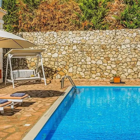Adriani Nydri (Lefkada)
